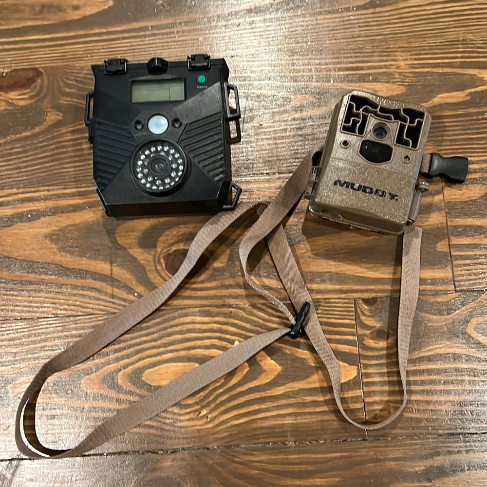 2 Trail Cameras